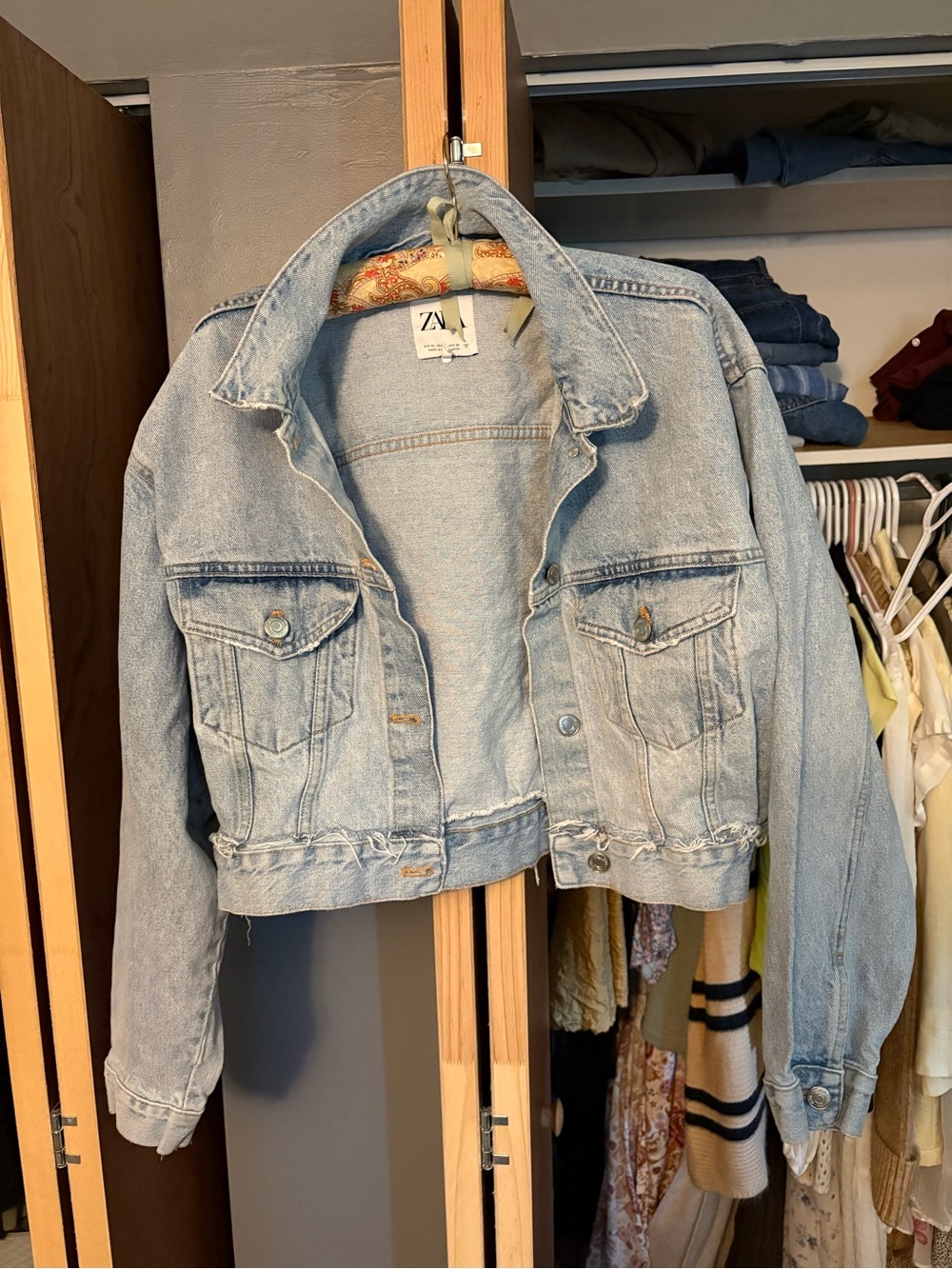 Zara Light Wash Cropped Denim Jacket